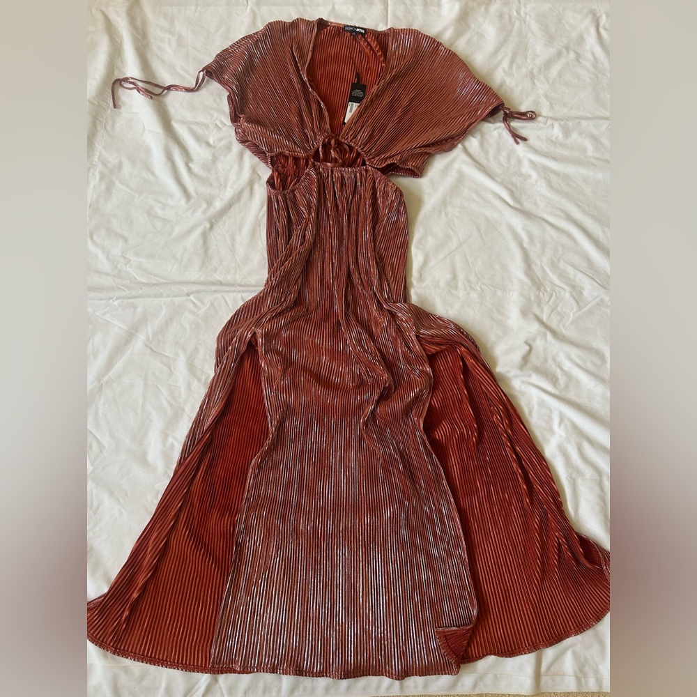 Fashion Nova Rust Pleated Maxi Dress with Cutout
